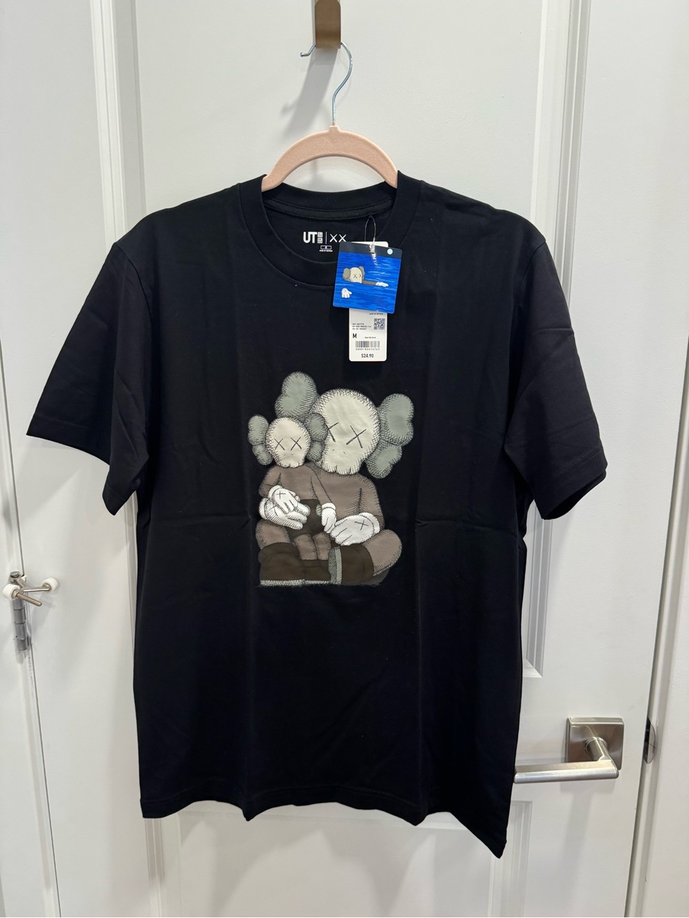 Uniqlo x KAWS T-Shirt